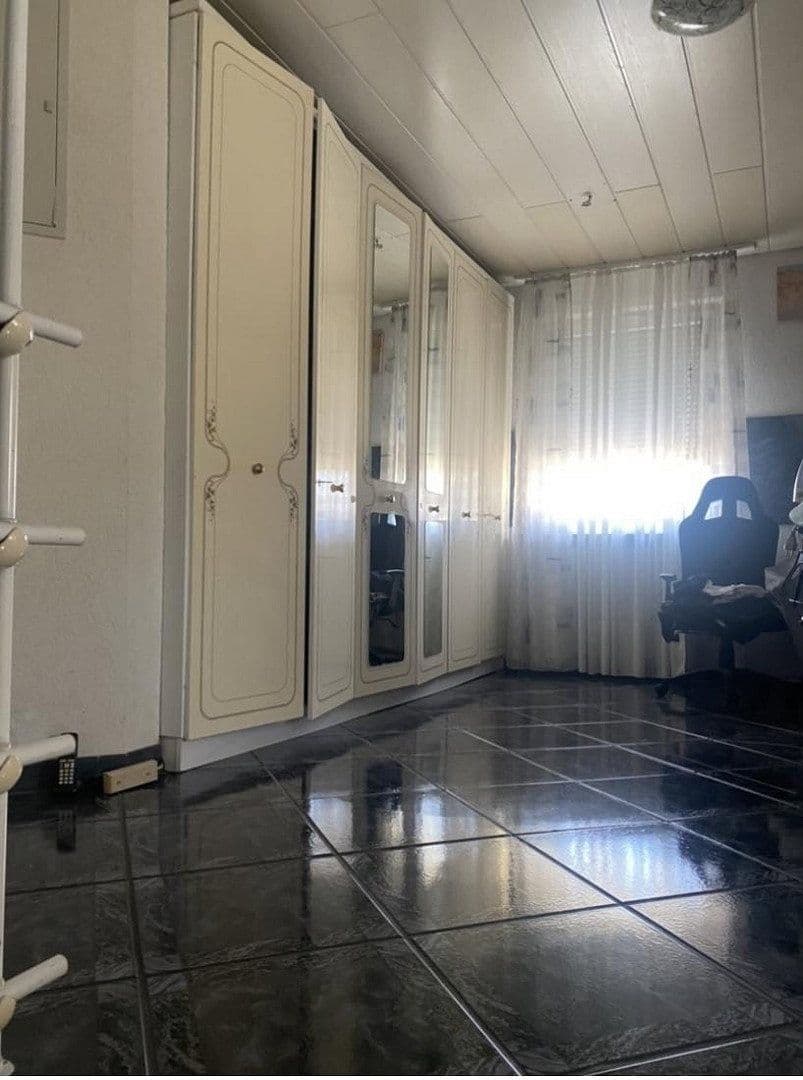 Prodej domu 159 m², pozemek 303 m², Ostfildern, Bádensko-Württembersko Prodej domu 159 m², pozemek 303 m², Ostfildern, Bádensko-Württembersko