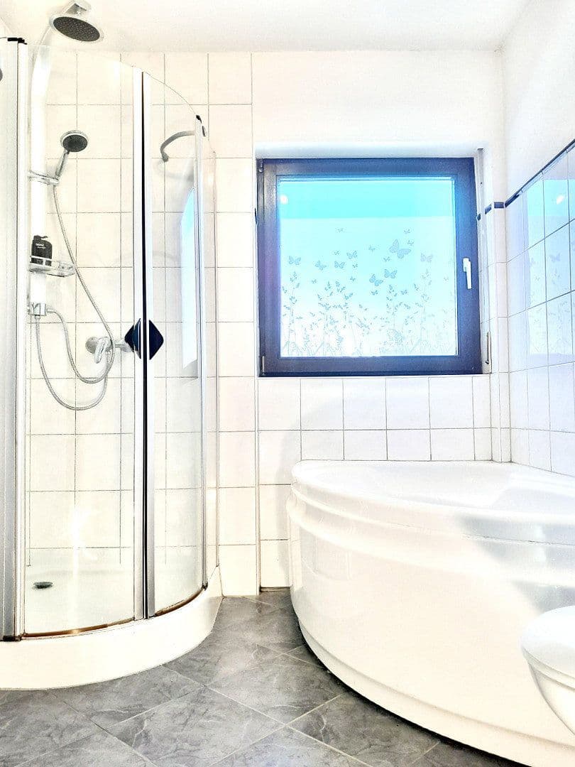 Pronájem bytu 2+1 48 m², Oberkirch, Bádensko-Württembersko Pronájem bytu 2+1 48 m², Oberkirch, Bádensko-Württembersko