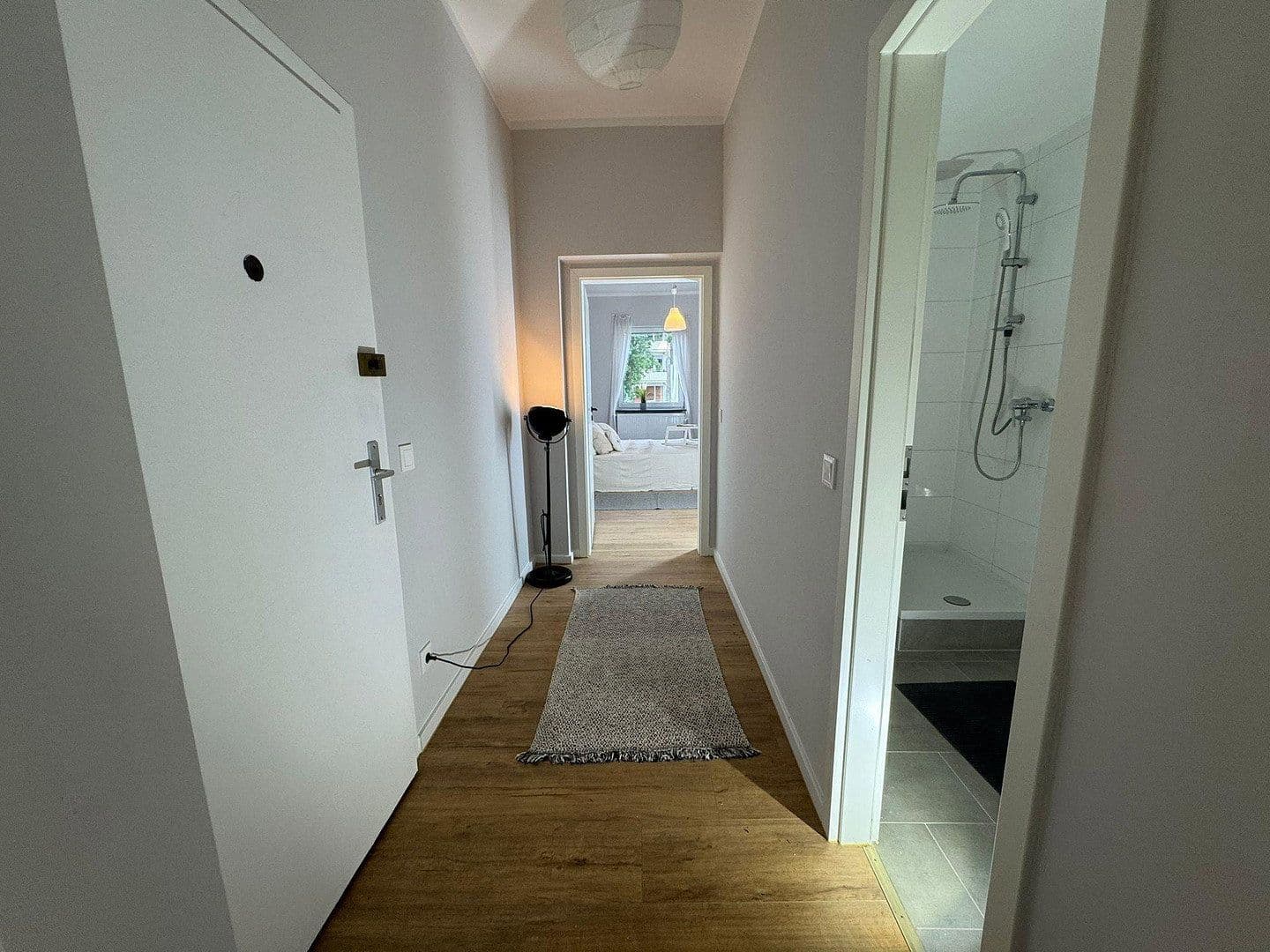 Pronájem bytu 2+1 65 m², Siemensstraße 52, Düsseldorf, Severní Porýní-Vestfálsko Pronájem bytu 2+1 65 m², Siemensstraße 52, Düsseldorf, Severní Porýní-Vestfálsko