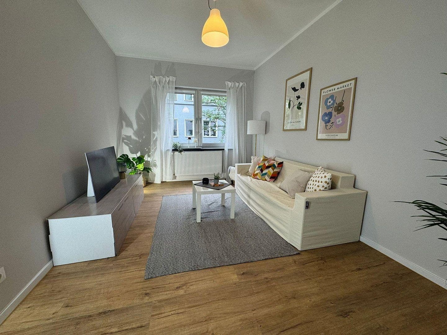 Pronájem bytu 2+1 65 m², Siemensstraße 52, Düsseldorf, Severní Porýní-Vestfálsko Pronájem bytu 2+1 65 m², Siemensstraße 52, Düsseldorf, Severní Porýní-Vestfálsko