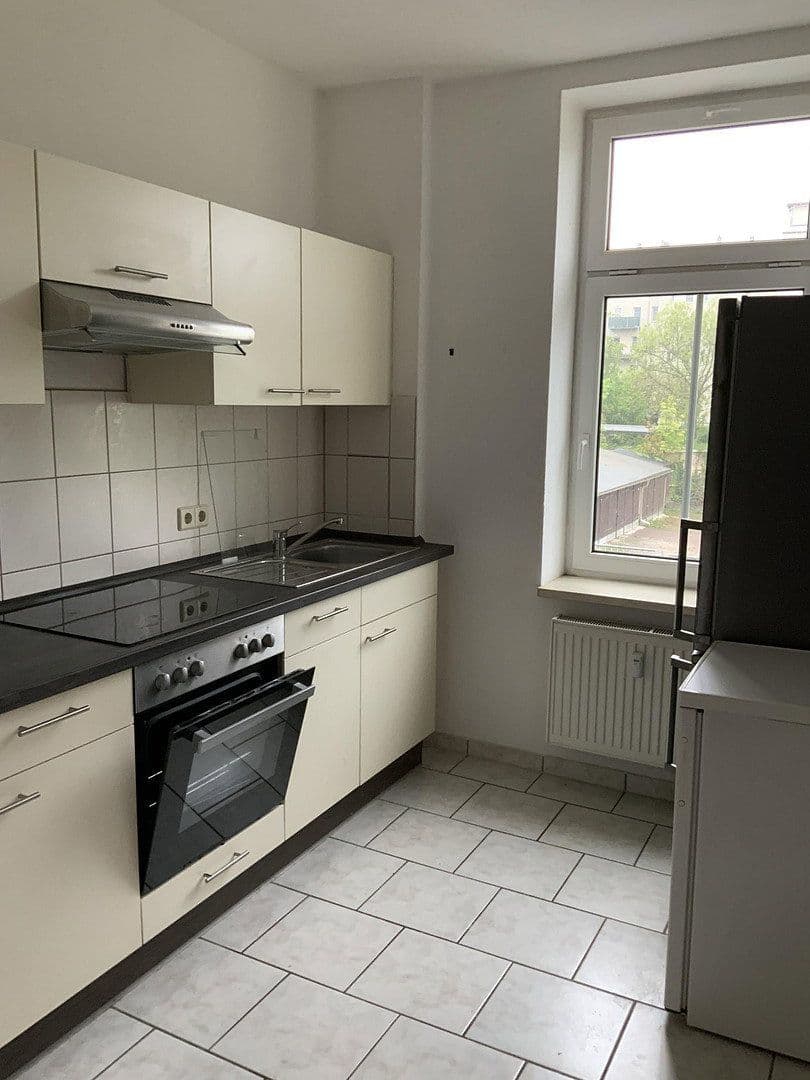 Pronájem bytu 2+1 51 m², Kantstraße, Chemnitz, Sasko Pronájem bytu 2+1 51 m², Kantstraße, Chemnitz, Sasko