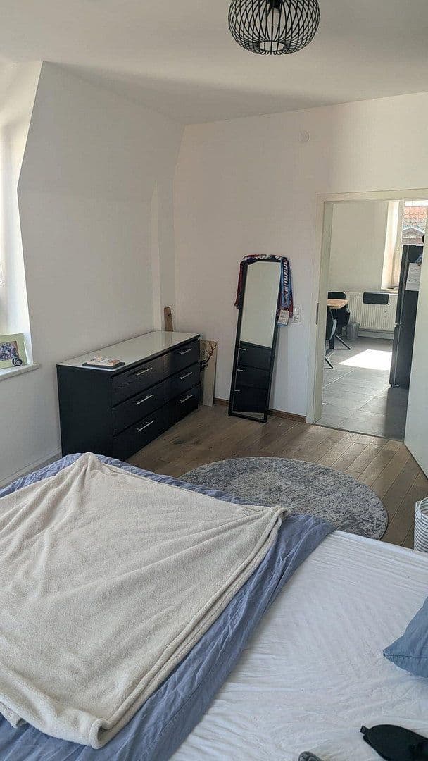Pronájem bytu 2+1 65 m², Untere Baustraße 17, Nürnberg, Bavorsko Pronájem bytu 2+1 65 m², Untere Baustraße 17, Nürnberg, Bavorsko