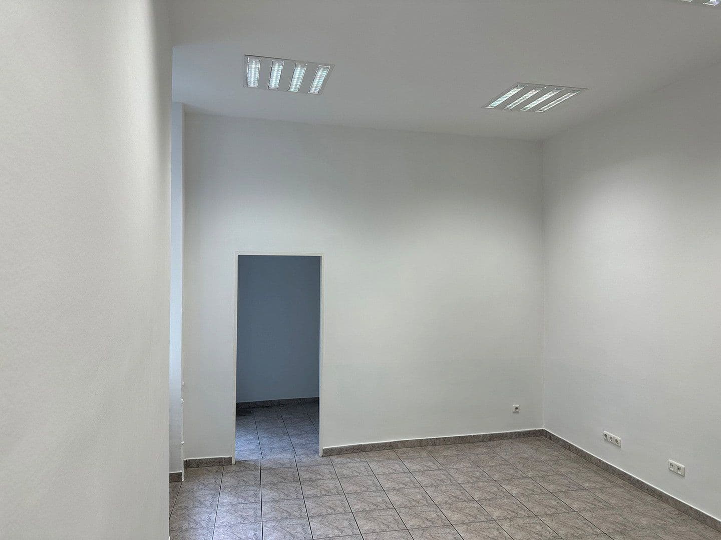 Pronájem kanceláře 54 m², Hohenzollerndamm 195, Berlin, Berlín Pronájem kanceláře 54 m², Hohenzollerndamm 195, Berlin, Berlín
