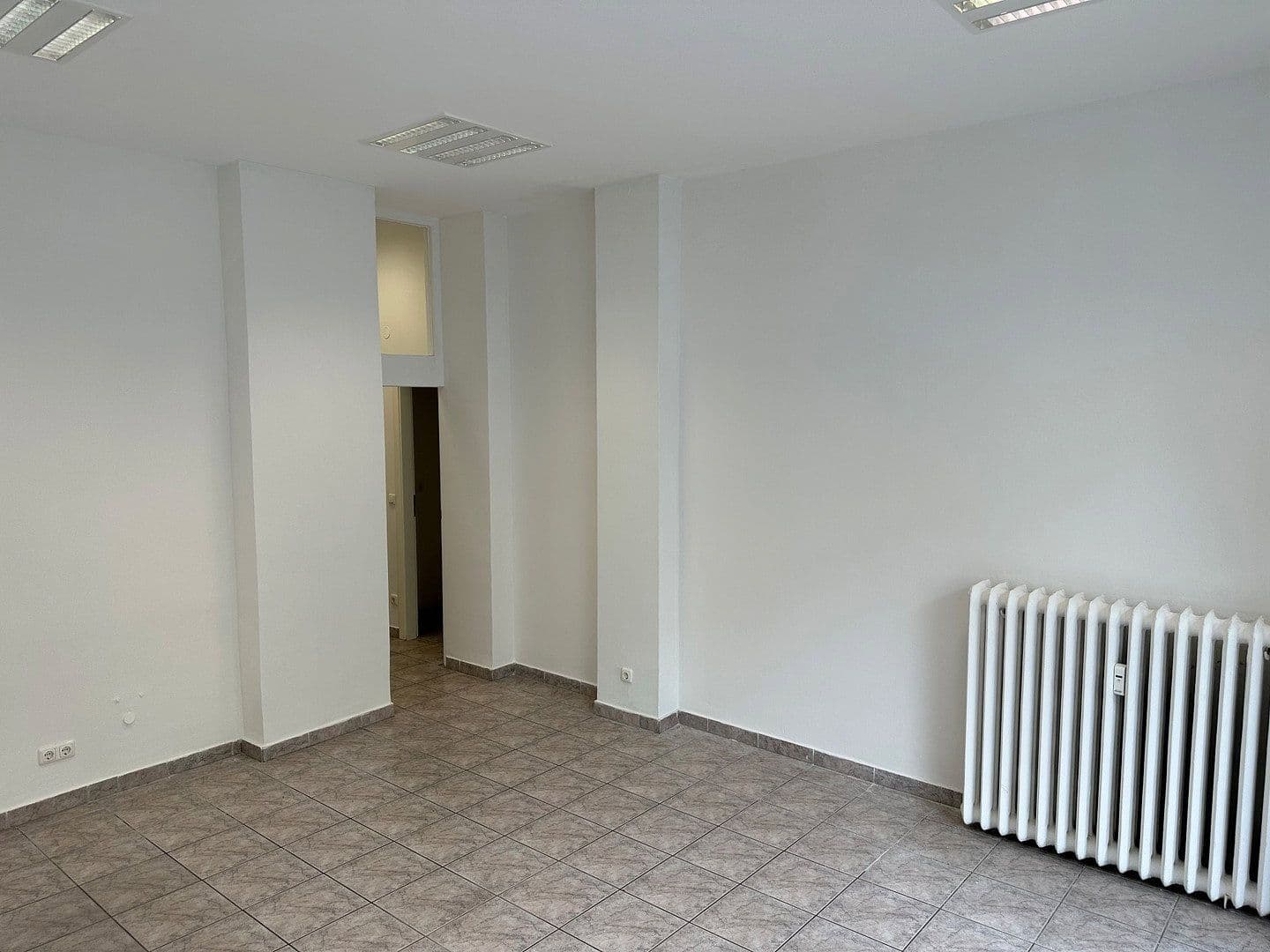 Pronájem kanceláře 54 m², Hohenzollerndamm 195, Berlin, Berlín Pronájem kanceláře 54 m², Hohenzollerndamm 195, Berlin, Berlín