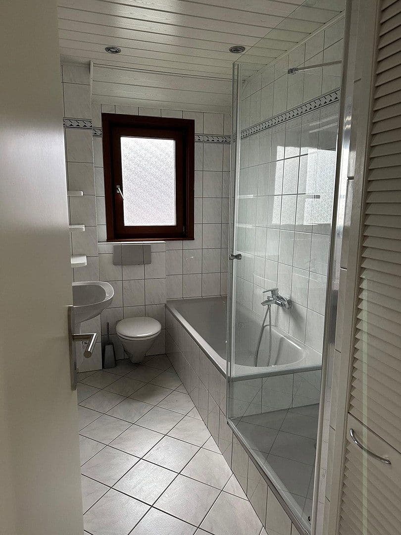 Pronájem bytu 4+1 82 m², Bad Vilbel, Hessen Pronájem bytu 4+1 82 m², Bad Vilbel, Hessen