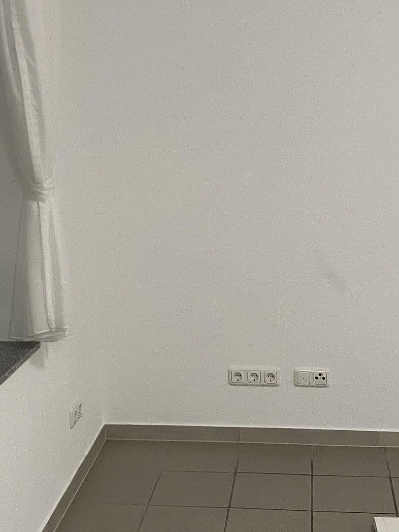 Pronájem bytu 3+1 90 m², Bahnhofstraße 47, Groß-Bieberau, Hessen Pronájem bytu 3+1 90 m², Bahnhofstraße 47, Groß-Bieberau, Hessen