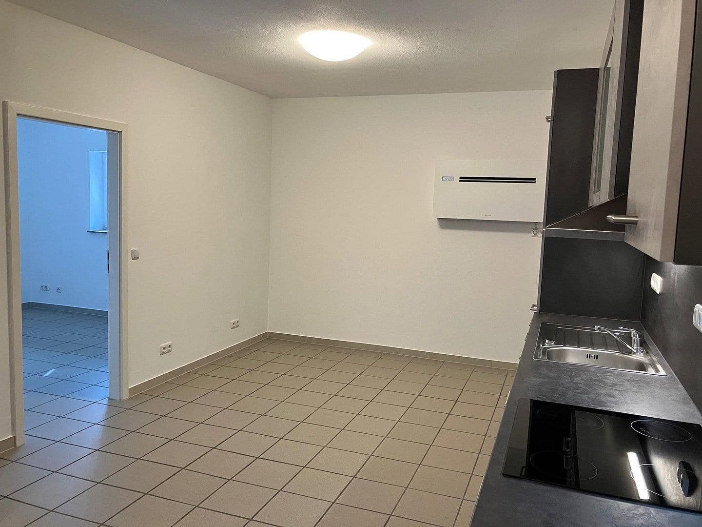 Pronájem bytu 3+1 90 m², Bahnhofstraße 47, Groß-Bieberau, Hessen Pronájem bytu 3+1 90 m², Bahnhofstraße 47, Groß-Bieberau, Hessen