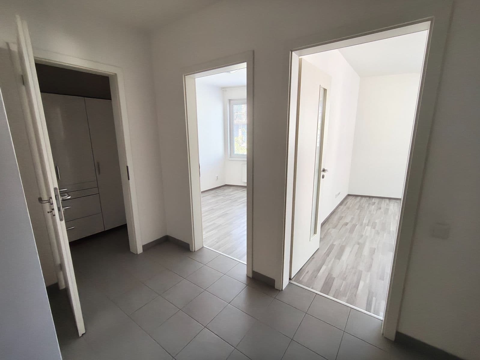 Pronájem bytu 2+kk 52 m², Olgy Havlové, Praha, Praha Pronájem bytu 2+kk 52 m², Olgy Havlové, Praha, Praha