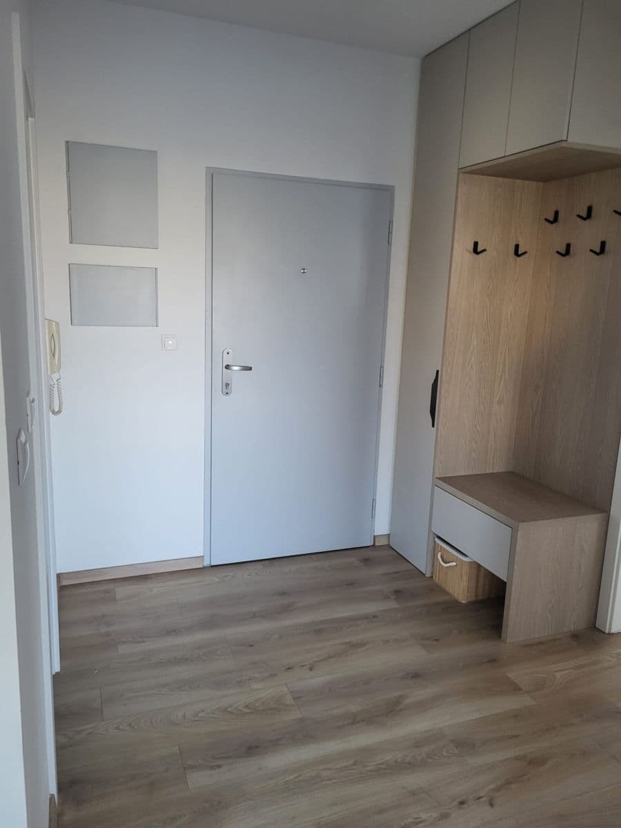 Pronájem bytu 3+1 64 m², Sedmokrásková, Marianka, Bratislavský kraj Pronájem bytu 3+1 64 m², Sedmokrásková, Marianka, Bratislavský kraj