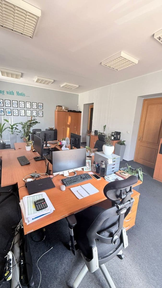 Pronájem kanceláře 54 m², Jeseniova, Praha, Praha Pronájem kanceláře 54 m², Jeseniova, Praha, Praha
