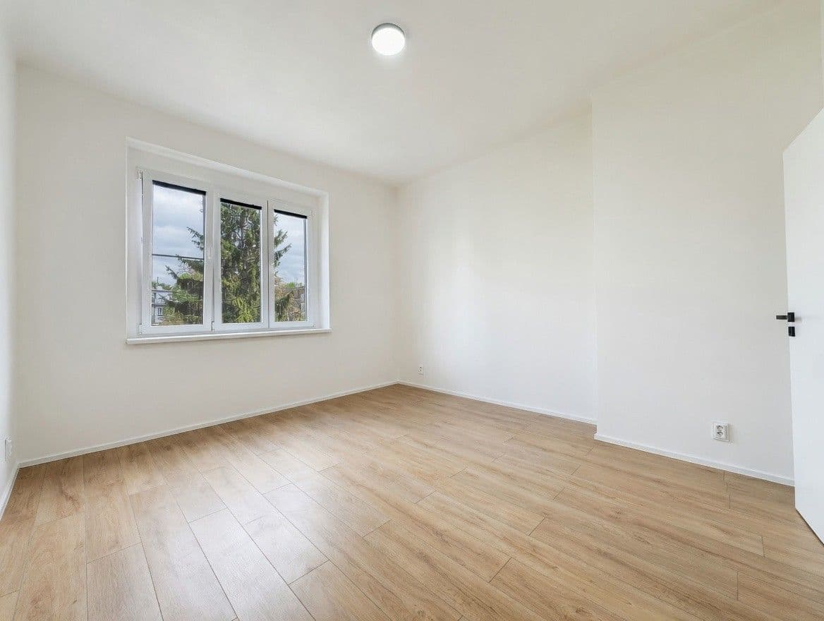 Prodej bytu 2+kk 43 m², M. J. Lermontova, Praha, Praha Prodej bytu 2+kk 43 m², M. J. Lermontova, Praha, Praha