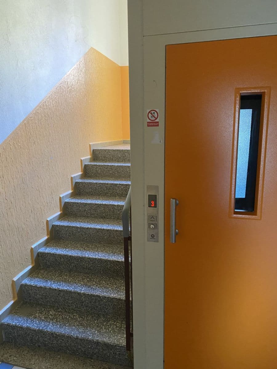 Prodej bytu 1+1 43 m², sídliště Vajgar, Jindřichův Hradec, Jihočeský kraj Prodej bytu 1+1 43 m², sídliště Vajgar, Jindřichův Hradec, Jihočeský kraj