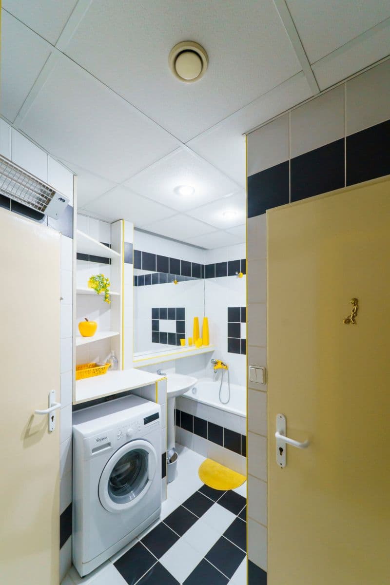 Pronájem bytu 3+1 70 m², Vysočanská, Praha, Praha Pronájem bytu 3+1 70 m², Vysočanská, Praha, Praha