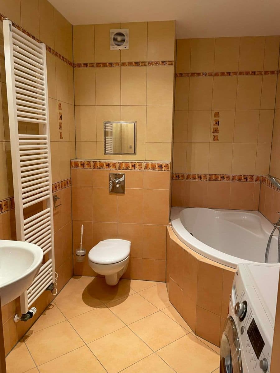 Pronájem bytu 2+kk 66 m², Mikanova, Praha, Praha Pronájem bytu 2+kk 66 m², Mikanova, Praha, Praha
