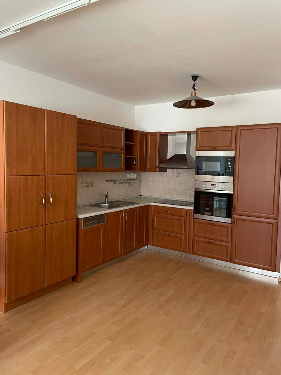 Pronájem bytu 2+kk 66 m², Mikanova, Praha, Praha Pronájem bytu 2+kk 66 m², Mikanova, Praha, Praha