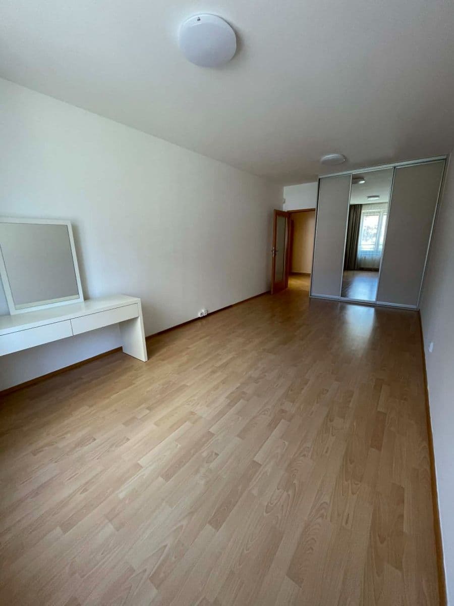 Pronájem bytu 2+kk 66 m², Mikanova, Praha, Praha Pronájem bytu 2+kk 66 m², Mikanova, Praha, Praha