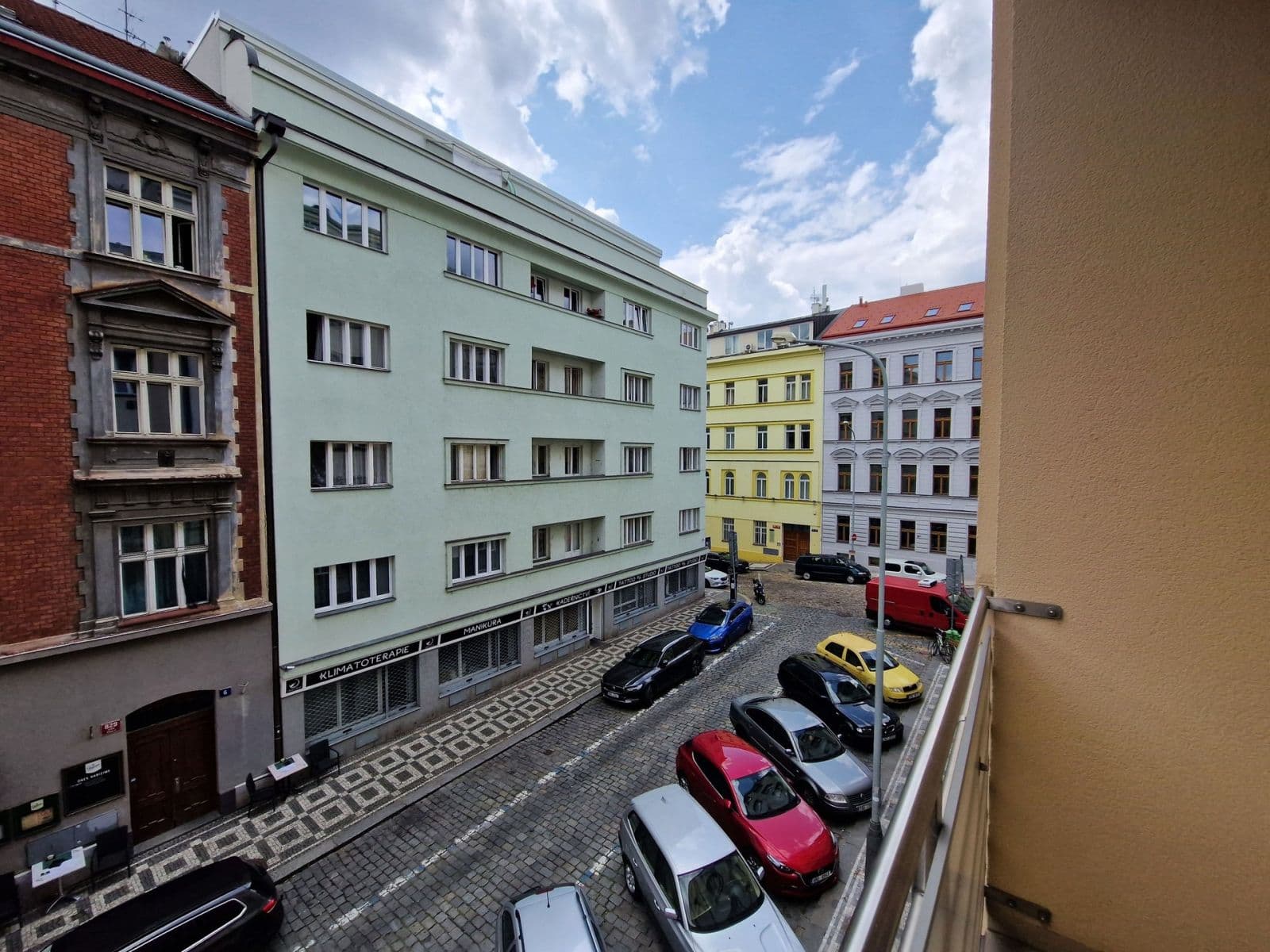 Pronájem bytu 1+1 44 m², Husinecká, Praha, Praha Pronájem bytu 1+1 44 m², Husinecká, Praha, Praha