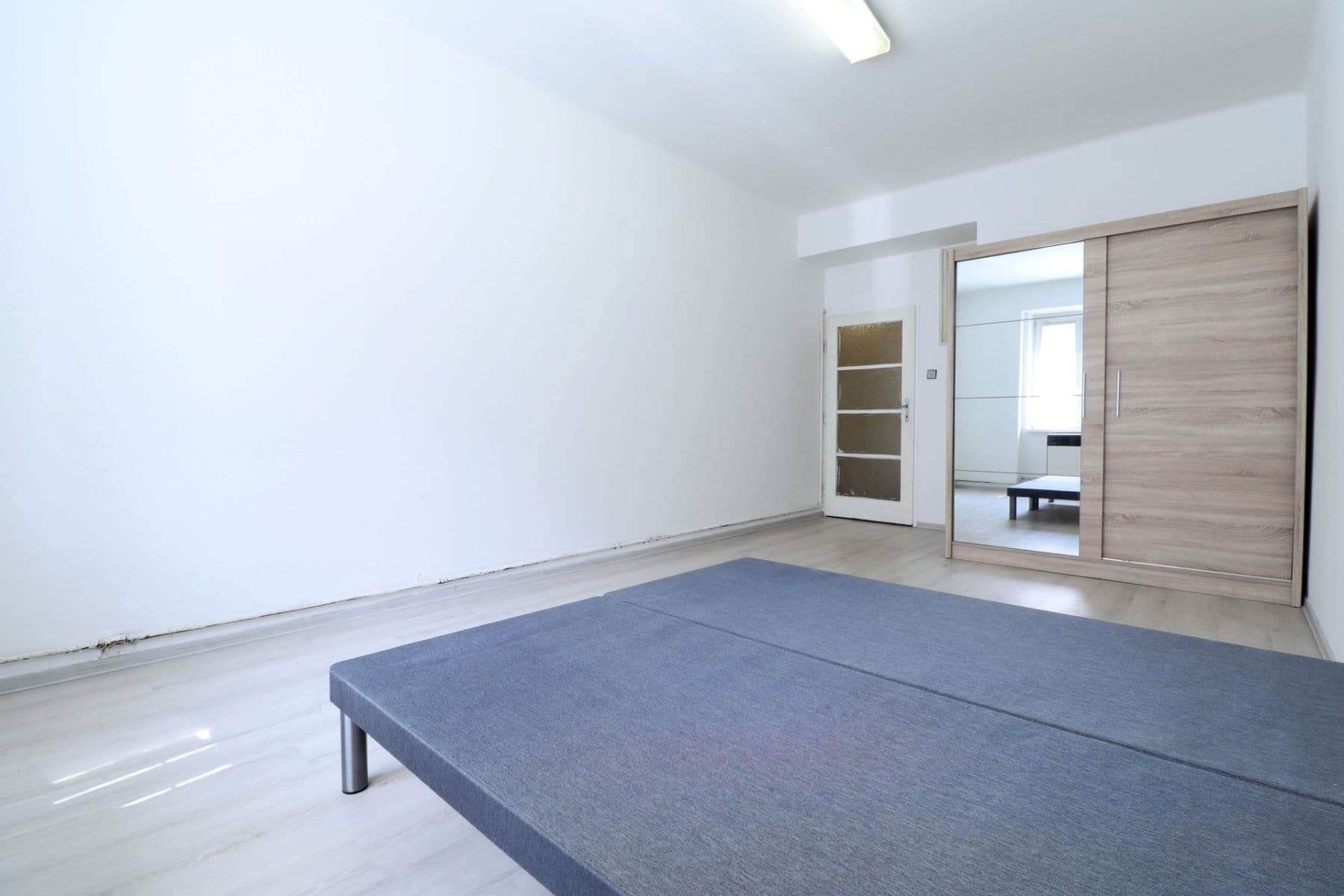 Pronájem bytu 1+1 44 m², Husinecká, Praha, Praha Pronájem bytu 1+1 44 m², Husinecká, Praha, Praha