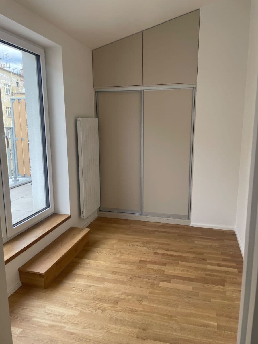 Pronájem bytu 2+kk 34 m², Krymská, Praha, Praha Pronájem bytu 2+kk 34 m², Krymská, Praha, Praha