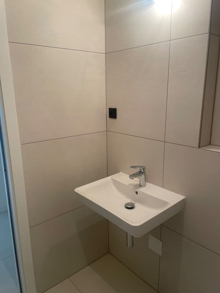 Pronájem bytu 2+kk 34 m², Krymská, Praha, Praha Pronájem bytu 2+kk 34 m², Krymská, Praha, Praha