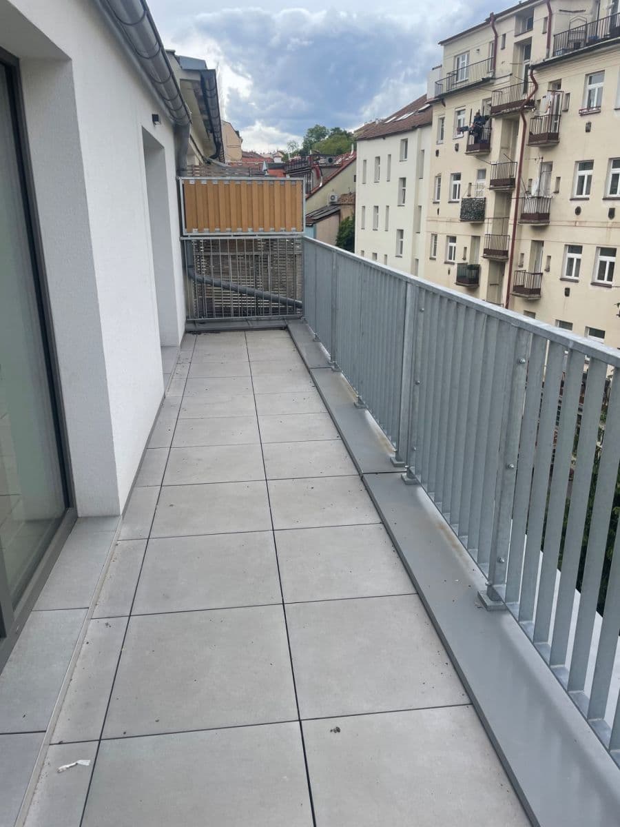 Pronájem bytu 2+kk 34 m², Krymská, Praha, Praha Pronájem bytu 2+kk 34 m², Krymská, Praha, Praha