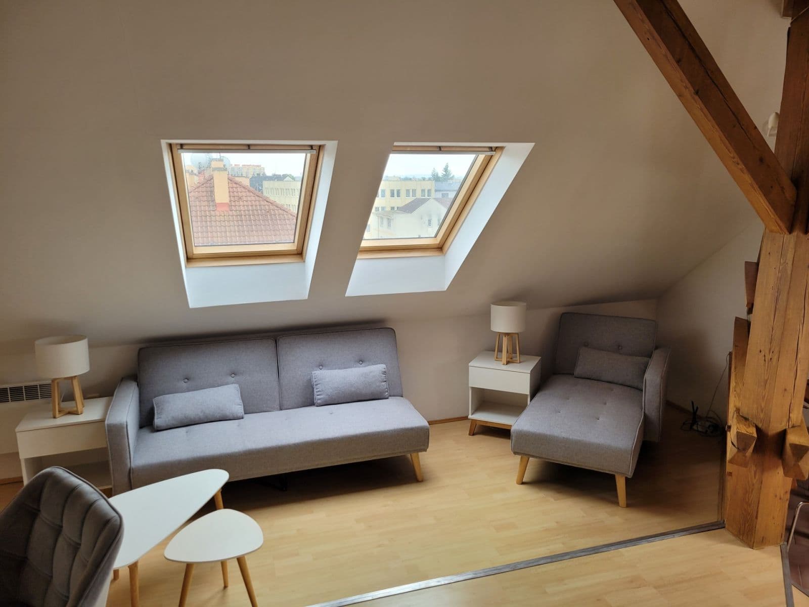 Pronájem bytu 2+kk 65 m², Albertova, Hradec Králové, Královéhradecký kraj Pronájem bytu 2+kk 65 m², Albertova, Hradec Králové, Královéhradecký kraj