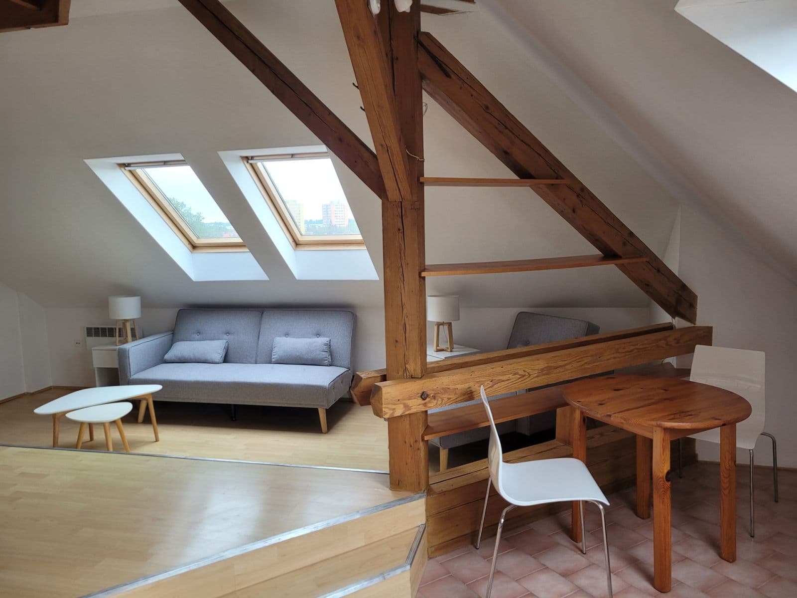 Pronájem bytu 2+kk 65 m², Albertova, Hradec Králové, Královéhradecký kraj Pronájem bytu 2+kk 65 m², Albertova, Hradec Králové, Královéhradecký kraj