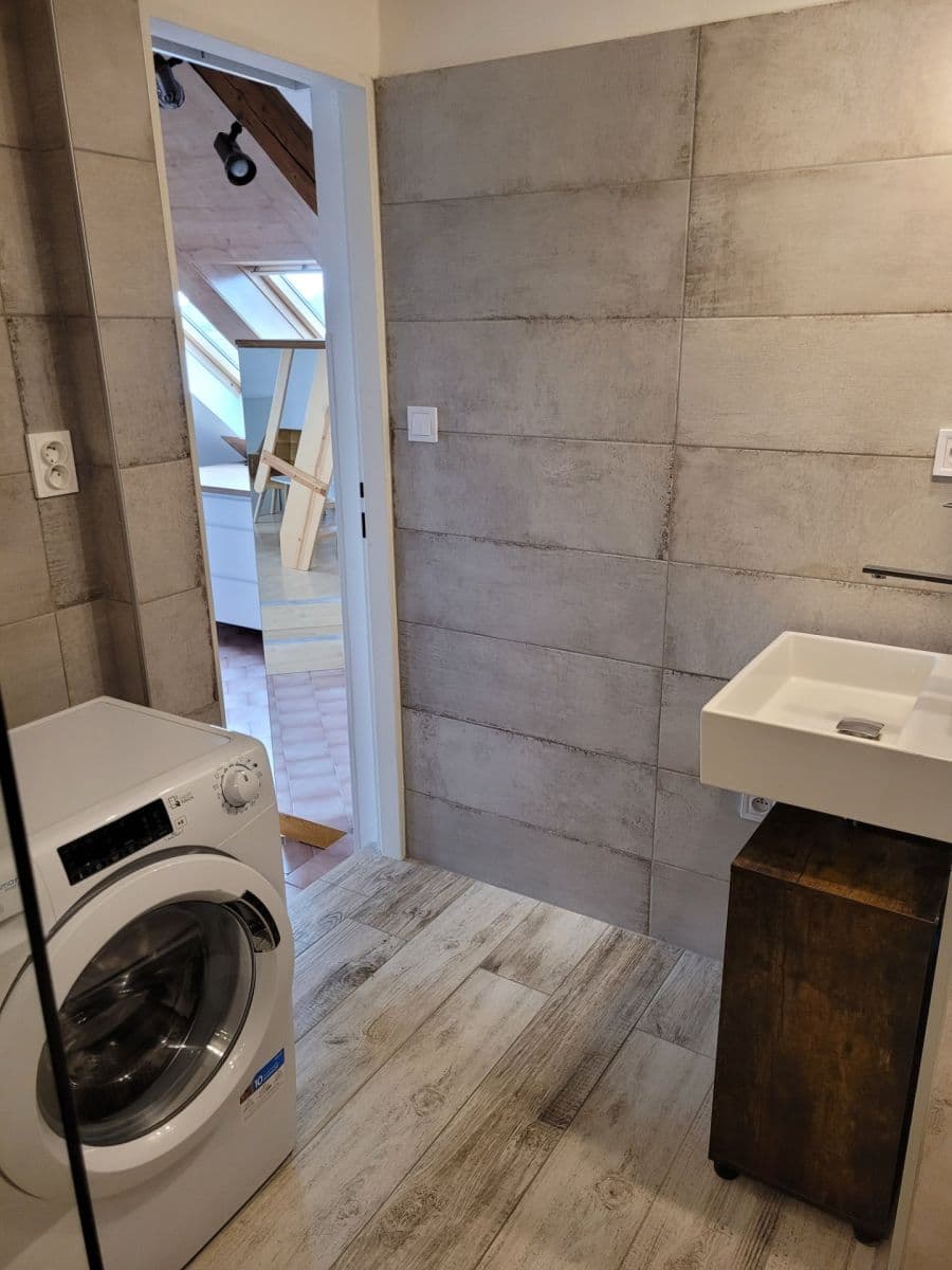 Pronájem bytu 2+kk 65 m², Albertova, Hradec Králové, Královéhradecký kraj Pronájem bytu 2+kk 65 m², Albertova, Hradec Králové, Královéhradecký kraj
