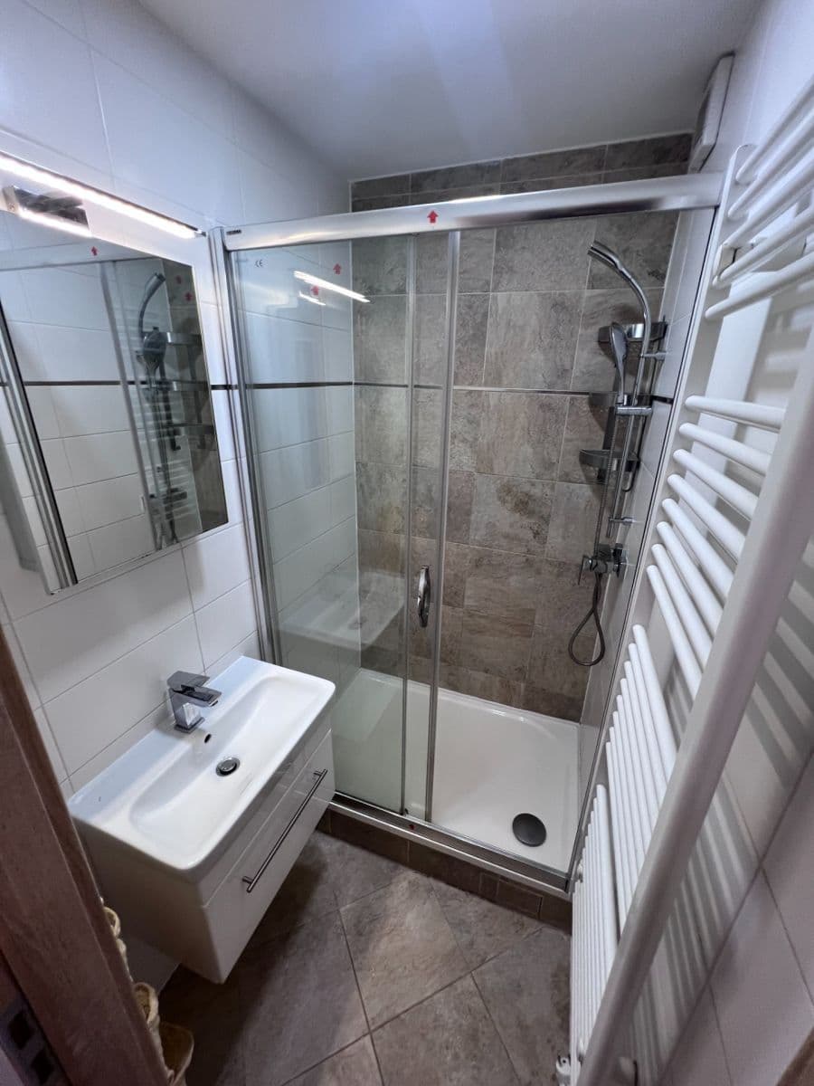 Pronájem bytu 2+kk 46 m², Golfová, Praha, Praha Pronájem bytu 2+kk 46 m², Golfová, Praha, Praha