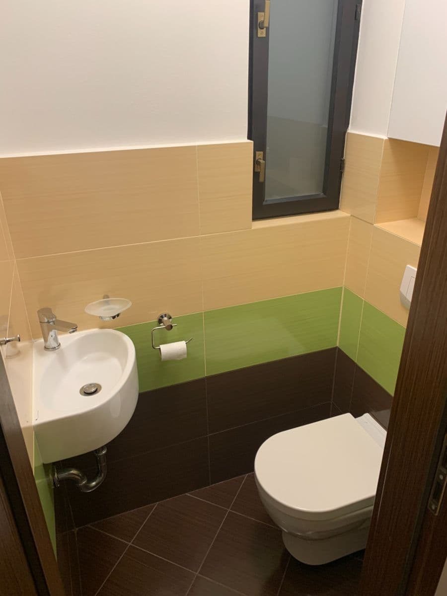 Prodej bytu 3+kk 80 m², Čeljabinská, Praha, Praha Prodej bytu 3+kk 80 m², Čeljabinská, Praha, Praha