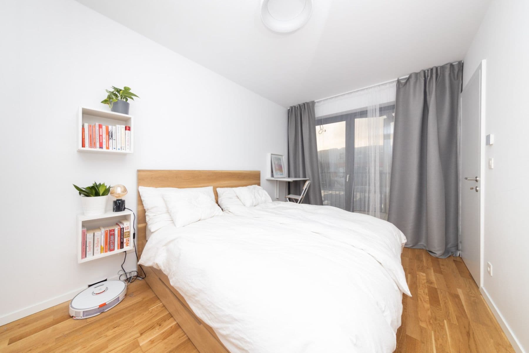 Pronájem bytu 2+1 54 m², Račianska, Nové Mesto, Bratislavský kraj Pronájem bytu 2+1 54 m², Račianska, Nové Mesto, Bratislavský kraj