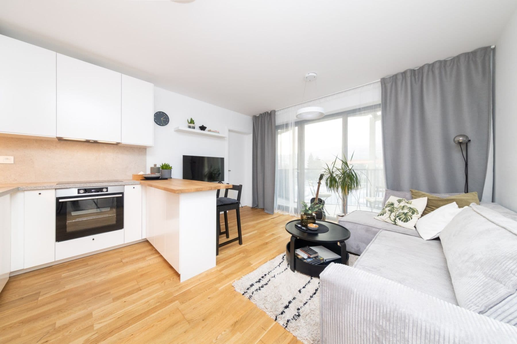 Pronájem bytu 2+1 54 m², Račianska, Nové Mesto, Bratislavský kraj Pronájem bytu 2+1 54 m², Račianska, Nové Mesto, Bratislavský kraj