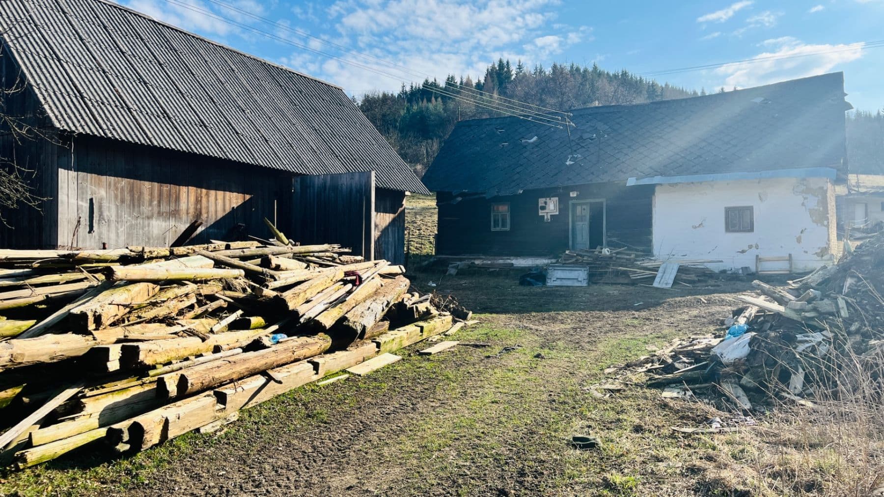 Prodej pozemku 2.424 m², Zubák, Trenčiansky kraj Prodej pozemku 2.424 m², Zubák, Trenčiansky kraj