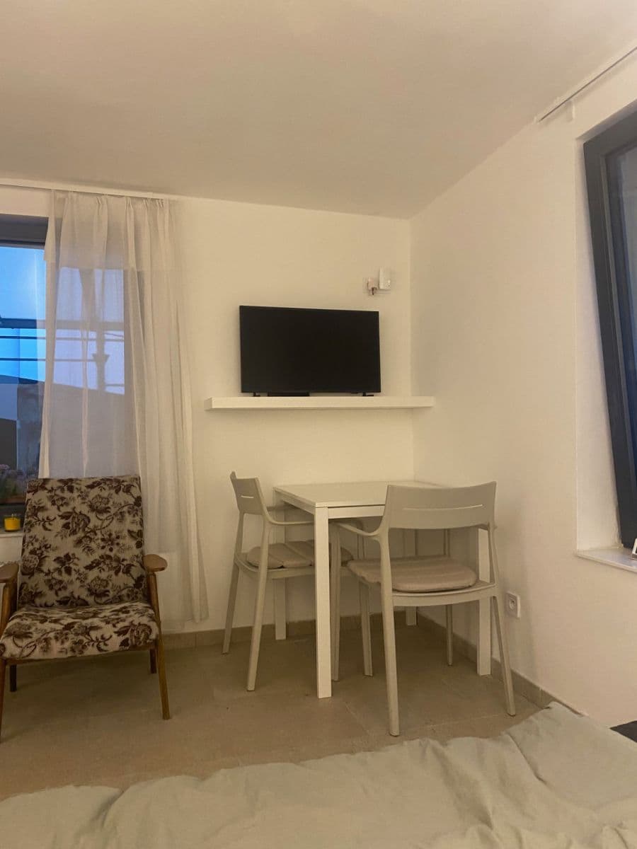 Pronájem bytu 1+kk 25 m², Československé armády, Slavkov u Brna, Jihomoravský kraj Pronájem bytu 1+kk 25 m², Československé armády, Slavkov u Brna, Jihomoravský kraj