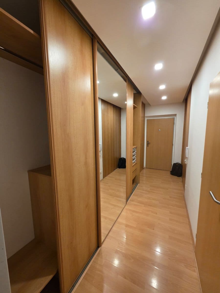 Pronájem bytu 2+kk 40 m², Kostomlatská, Praha, Praha Pronájem bytu 2+kk 40 m², Kostomlatská, Praha, Praha