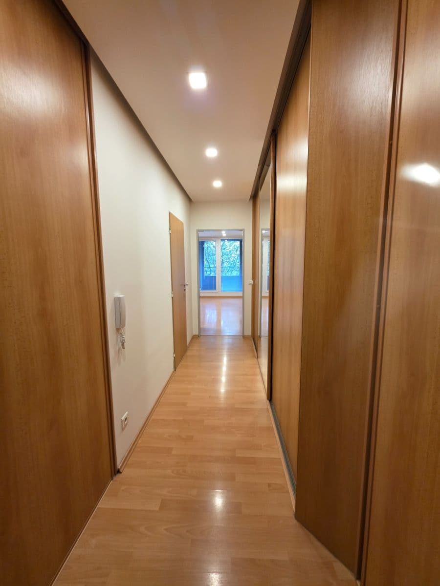 Pronájem bytu 2+kk 40 m², Kostomlatská, Praha, Praha Pronájem bytu 2+kk 40 m², Kostomlatská, Praha, Praha