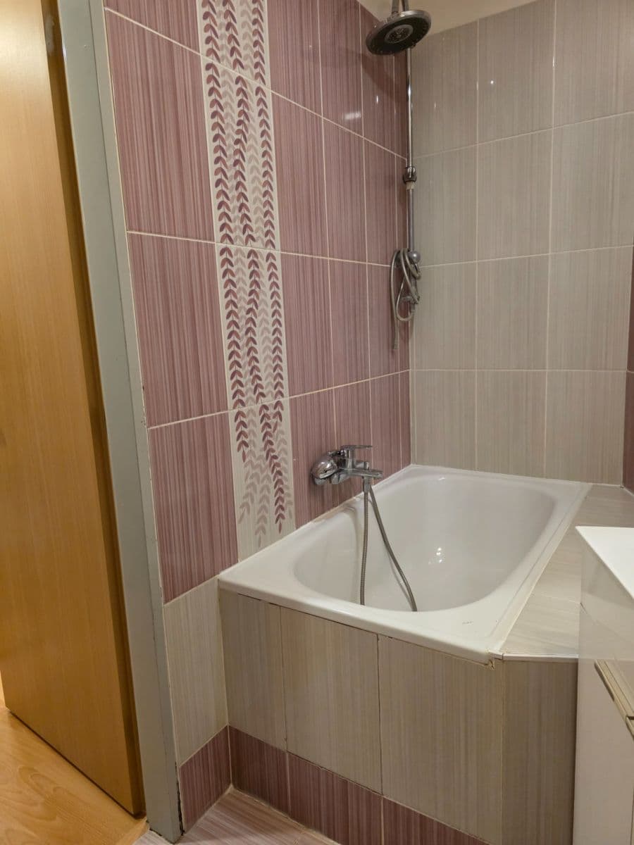 Pronájem bytu 2+kk 40 m², Kostomlatská, Praha, Praha Pronájem bytu 2+kk 40 m², Kostomlatská, Praha, Praha