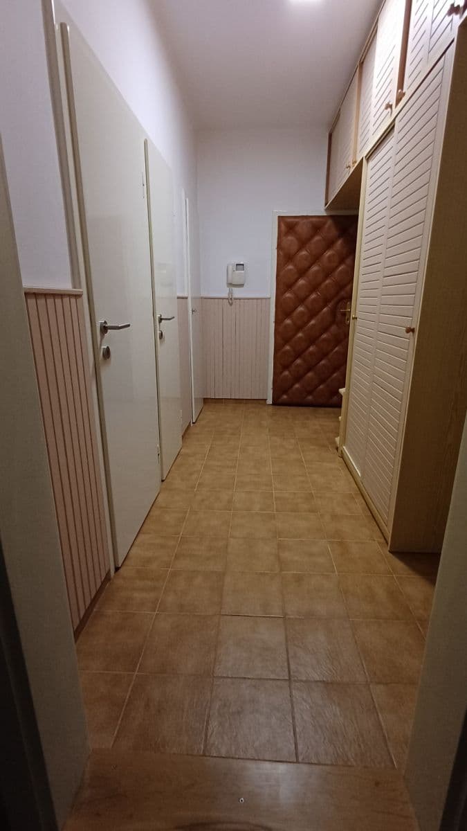 Pronájem bytu 3+1 100 m², Sadová, Třebíč, Kraj Vysočina Pronájem bytu 3+1 100 m², Sadová, Třebíč, Kraj Vysočina