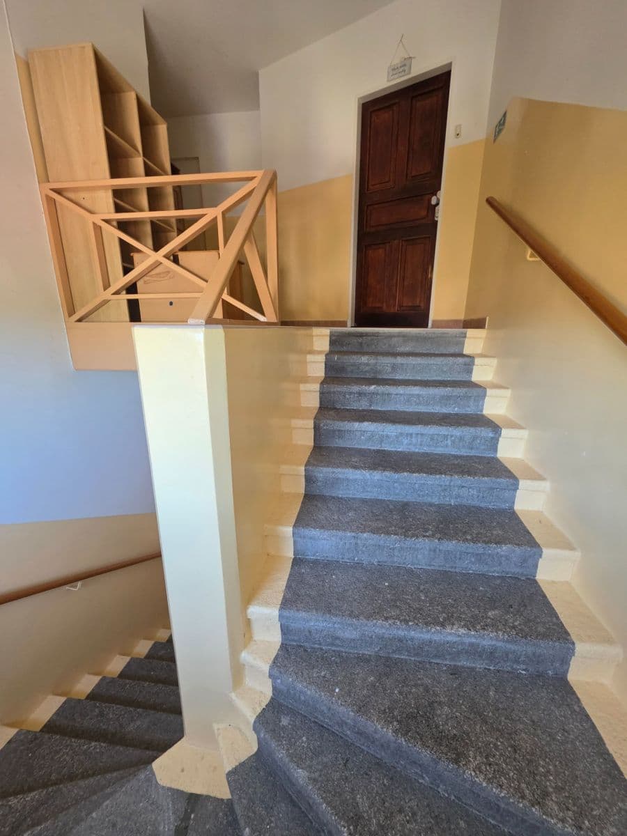 Pronájem bytu 4+1 107 m², Závodu míru, Karlovy Vary, Karlovarský kraj Pronájem bytu 4+1 107 m², Závodu míru, Karlovy Vary, Karlovarský kraj