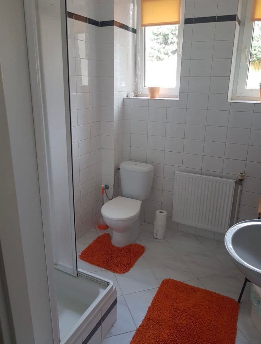 Pronájem bytu 2+kk 45 m², U Waltrovky, Praha, Praha Pronájem bytu 2+kk 45 m², U Waltrovky, Praha, Praha