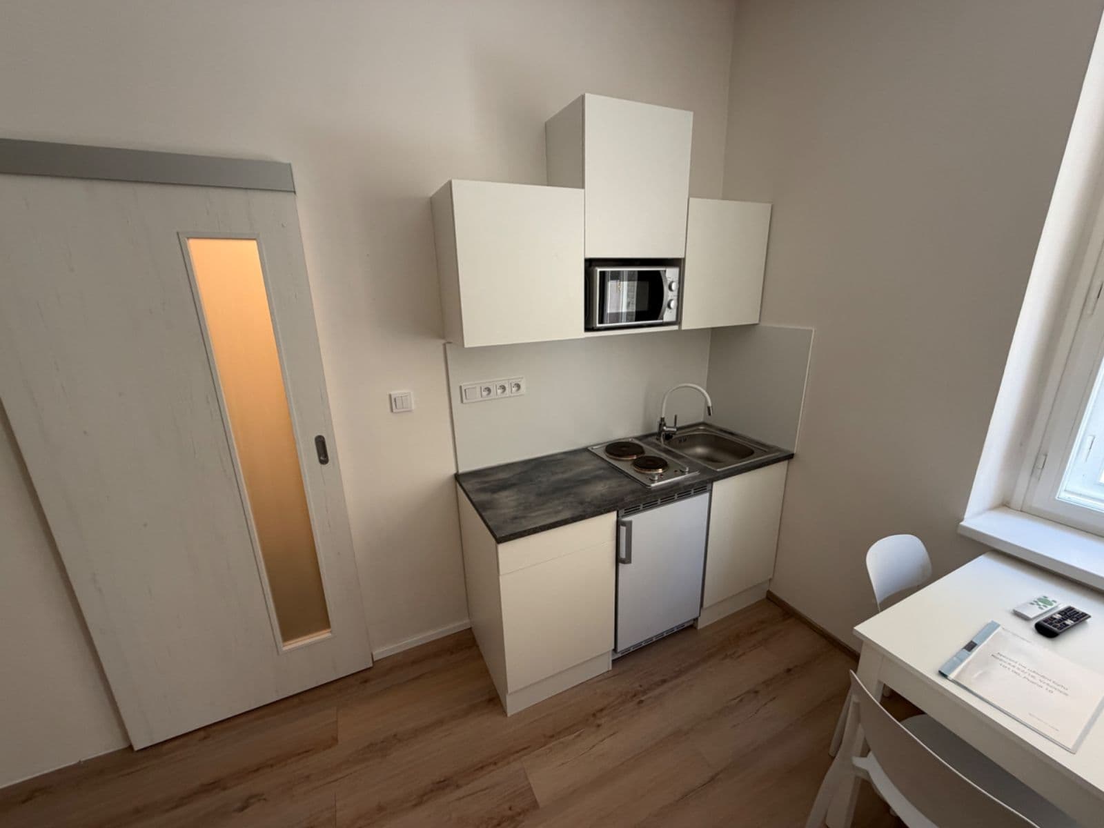 Pronájem bytu 1+kk 25 m², Košická, Praha, Praha Pronájem bytu 1+kk 25 m², Košická, Praha, Praha