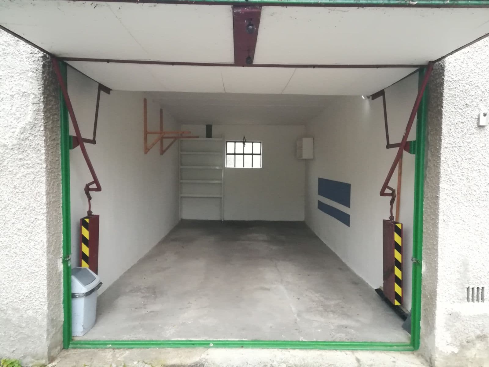 Pronájem garáže 18 m², Psárská, Praha, Praha Pronájem garáže 18 m², Psárská, Praha, Praha
