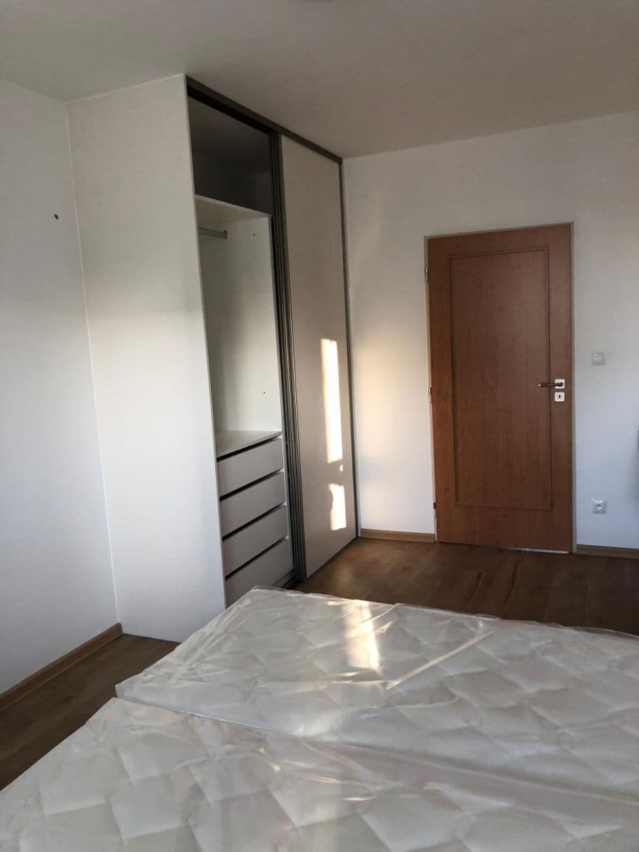 Pronájem bytu 2+kk 56 m², Vítězslava Nezvala, Trutnov, Královéhradecký kraj Pronájem bytu 2+kk 56 m², Vítězslava Nezvala, Trutnov, Královéhradecký kraj