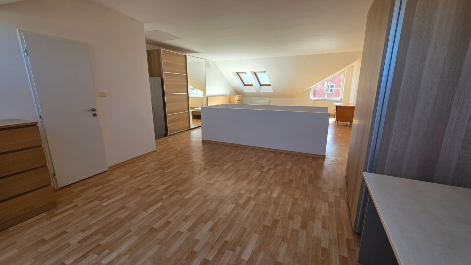Prodej domu 260 m², pozemek 160 m², Hajní, Praha, Praha Prodej domu 260 m², pozemek 160 m², Hajní, Praha, Praha