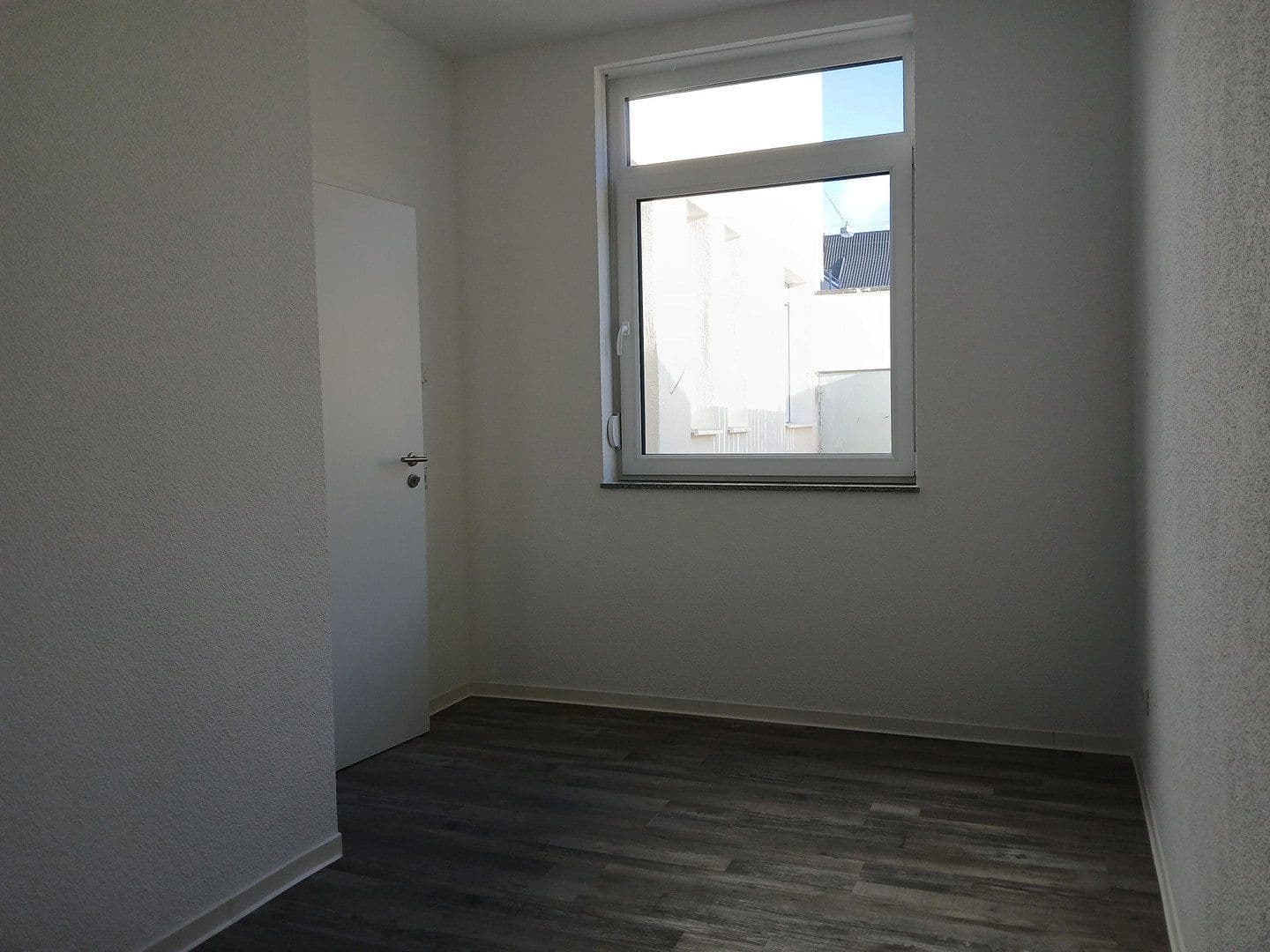 Pronájem bytu 4+1 73 m², Winnenden, Bádensko-Württembersko Pronájem bytu 4+1 73 m², Winnenden, Bádensko-Württembersko