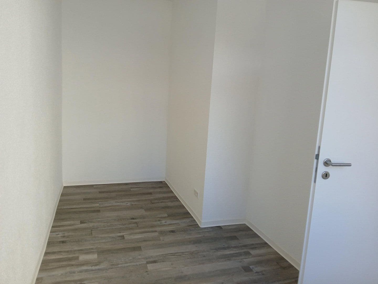 Pronájem bytu 4+1 73 m², Winnenden, Bádensko-Württembersko Pronájem bytu 4+1 73 m², Winnenden, Bádensko-Württembersko