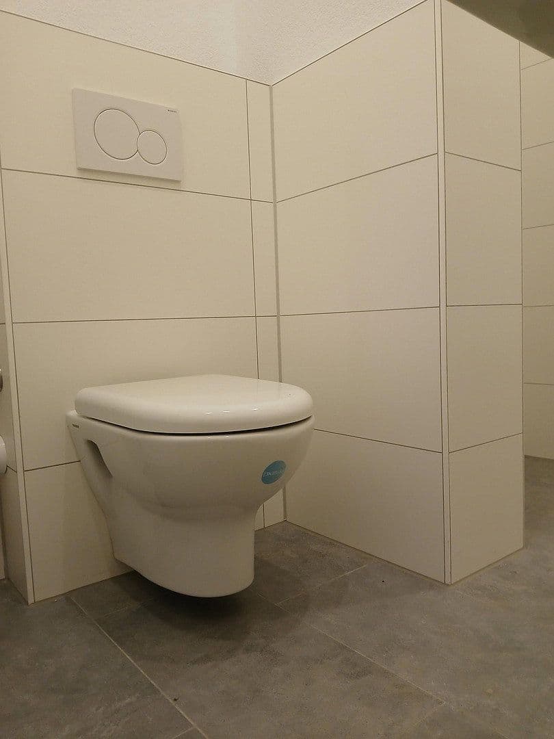 Pronájem bytu 4+1 73 m², Winnenden, Bádensko-Württembersko Pronájem bytu 4+1 73 m², Winnenden, Bádensko-Württembersko
