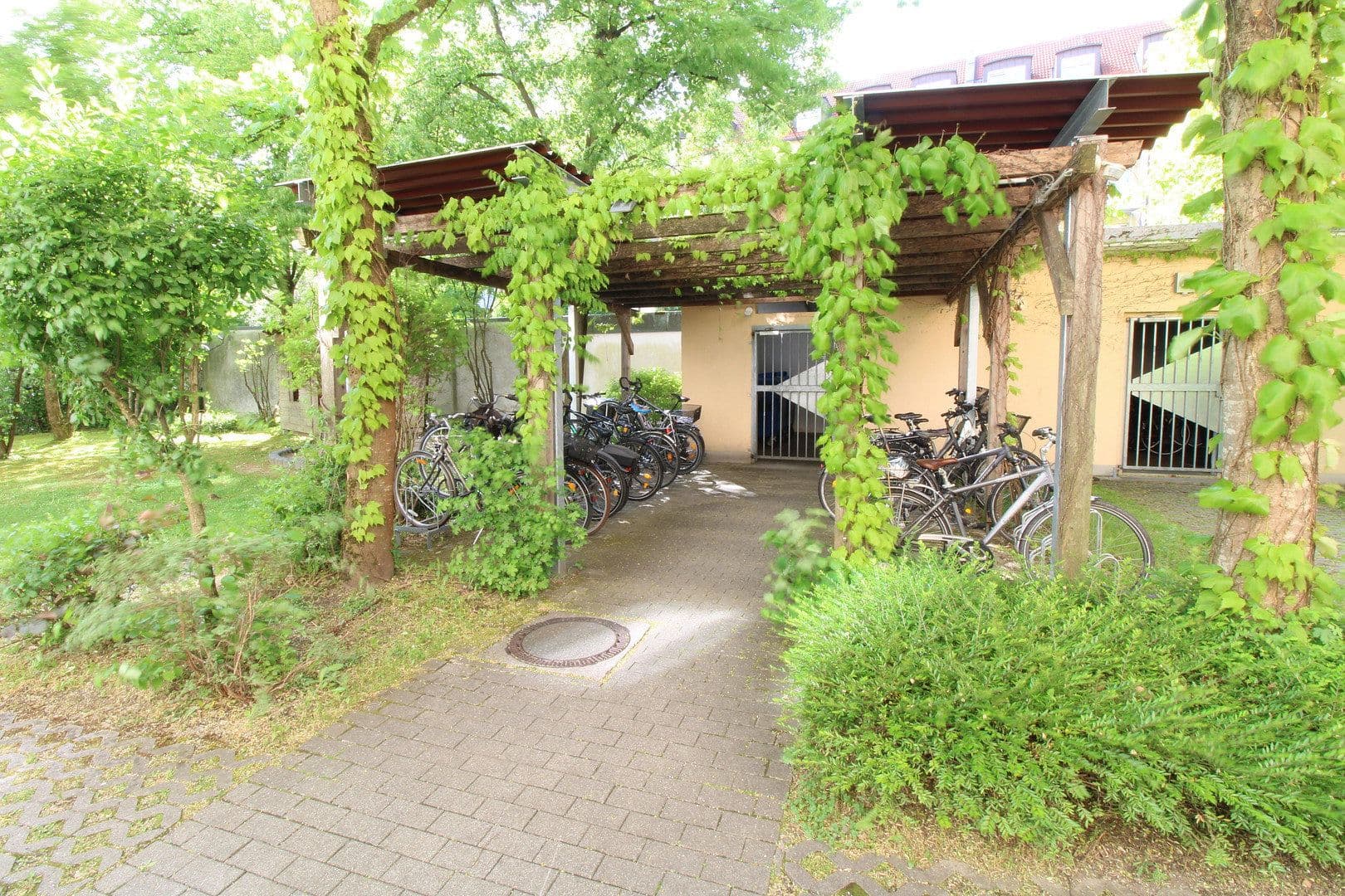 Prodej bytu 2+1 49 m², Deisenhofenerstraße 102, München, Bavorsko Prodej bytu 2+1 49 m², Deisenhofenerstraße 102, München, Bavorsko