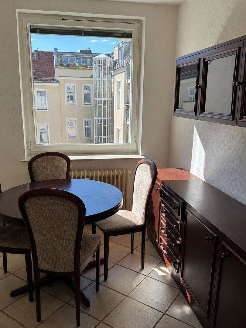 Pronájem bytu 3+1 62 m², Berlin, Berlín Pronájem bytu 3+1 62 m², Berlin, Berlín