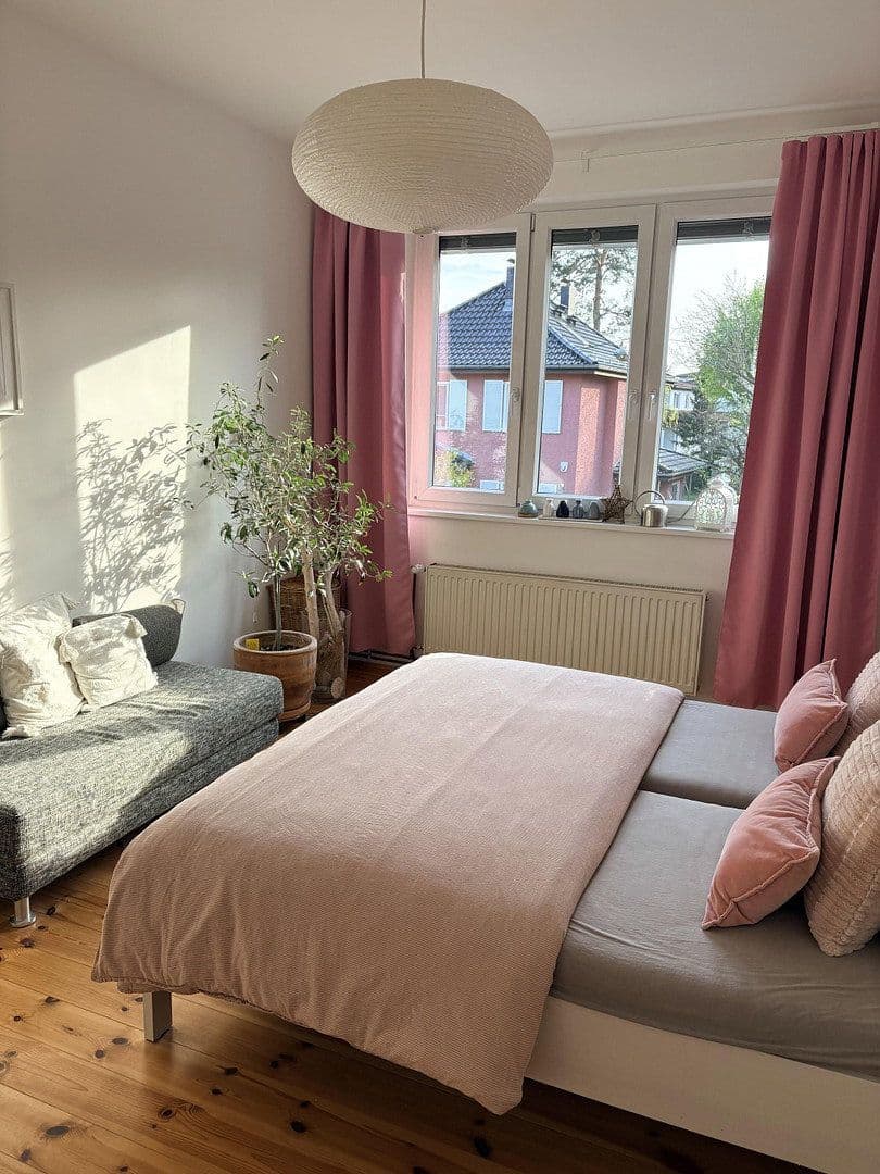 Prodej domu 151 m², pozemek 579 m², Berlin, Berlín Prodej domu 151 m², pozemek 579 m², Berlin, Berlín